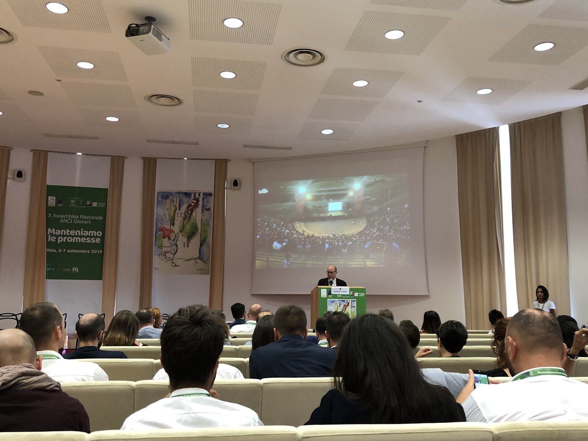 pgdellapelle's tweet photo. Giuseppe Laterza: “La cultura come coesione sociale” - X Assemblea Nazionale @Anci_Giovani - Olbia https://t.co/0UwR1KL0o4