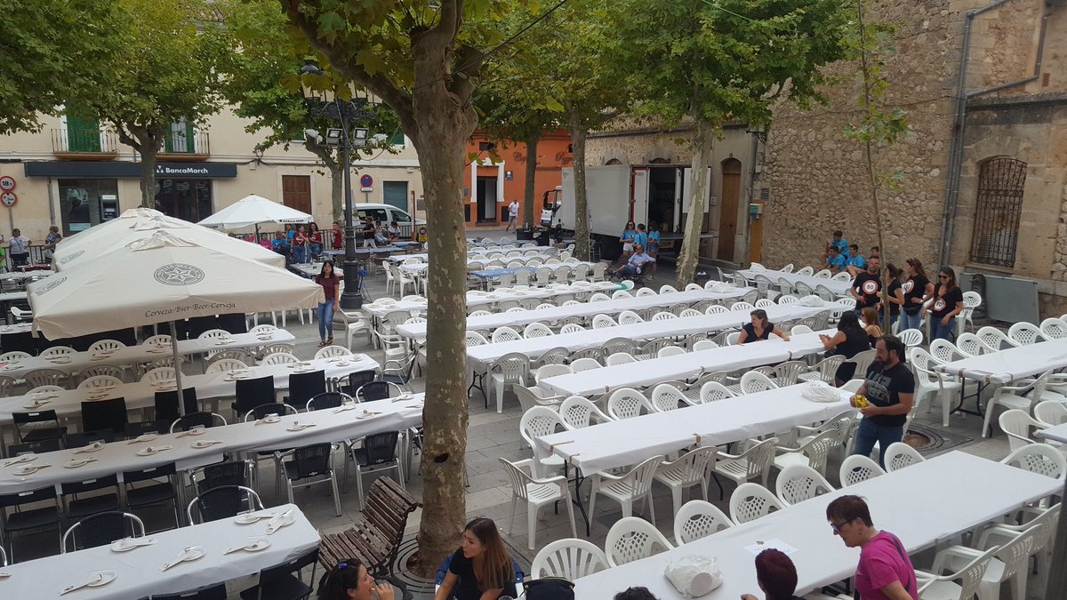 Tot a punt pel dinar de quintes #SantMateu2019. Festa i bon ambient per iniciar aquestes festes. BON PROFIT!!!