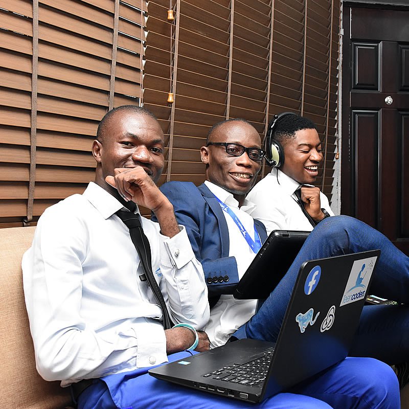 umazhy's tweet image. We are not teachers neither are we instructors.....we are Mentors. We mentor Kids in coding, machine Language, artificial intelligence, leadership skills, and other essential soft skills. #TeenCoders #PH #weekendcodeclub #PHCodeFirst #saturdays