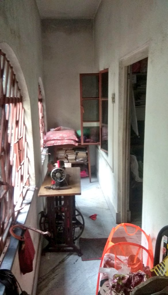 shanupaul30's tweet photo. @havellsindia My mother works here. And there's no fan here, i think this corner of my house is perfect for this fan !!
#HonourHarCorner #CornerArt
@havellsindia
Join:- @saikat_24
@bumba39039
@itsmepratz
@Joydeep303
@kunalTweetss
@ArunadityaDas
@ranchikuldeep
@ShubhankarBrah3 https://t.co/ekmttWAfhK