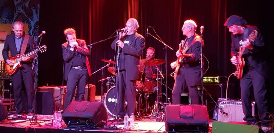 Oer in oerke iepenje de Bluesbusters it festival muzikaal