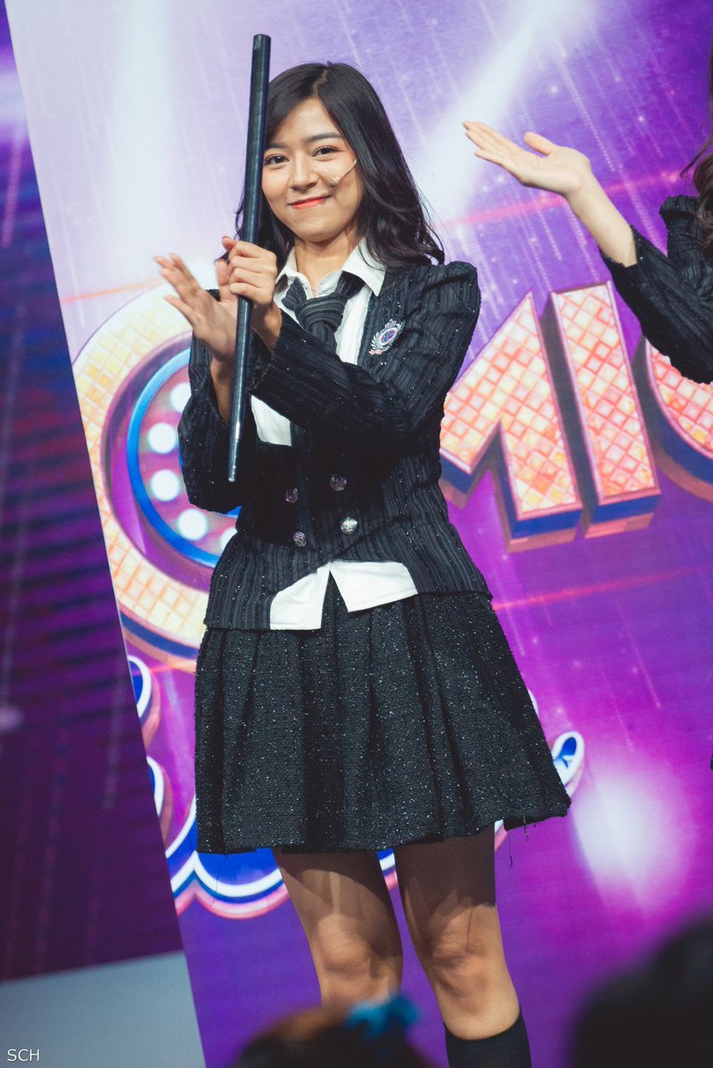 edhiresidentevi's tweet photo. Amel-Chan 🖤🥰 &amp; Hapsari-Chan 🖤😍

Riska Amelia Putri @R_AmelJKT48 &amp; Cindy Hapsari @CindyH_JKT48 - JKT48 Team J @ MagiComic Show, Indosiar [01.09.2019].

#MagiComicShow https://t.co/gUh7CJ3luw