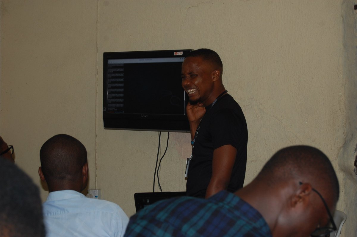 AbiaPython's tweet photo. #Ethical #Hacking with #Python workshop session. Thanks @sopgodfrey for facilitating this amazing workshop. Who knew hacking passwords was this easy?
#AbiaMeetPy
@AfriPy
@PythonNigeria
@ThePSF https://t.co/cgz4iJrqXN