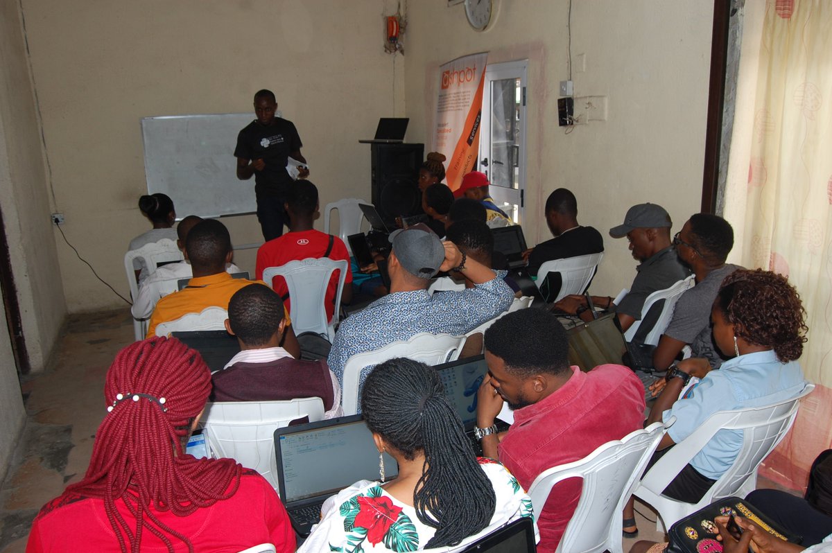 AbiaPython's tweet image. We aimed to carry along those beginning their journey into programming and python by holding an installation party/introductory class. They were introduced to Python, Anaconda, Git and Django.
Thanks Alex for facilitating this session. Welcome our newbies to #python 
#AbiaMeetPy