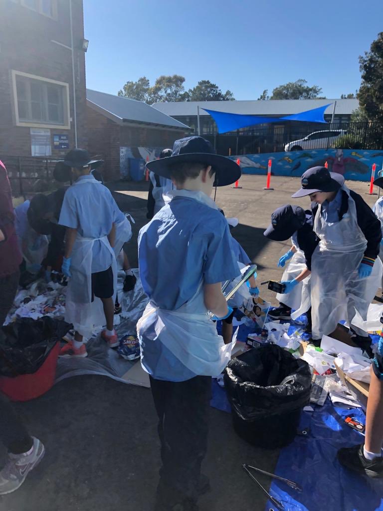 LaPerousePS's tweet photo. SUEZ Waste Audit. Very interesting to learn about how we can improve. #sustainability #reducereuserecycle https://t.co/bDSbEJ0OeV