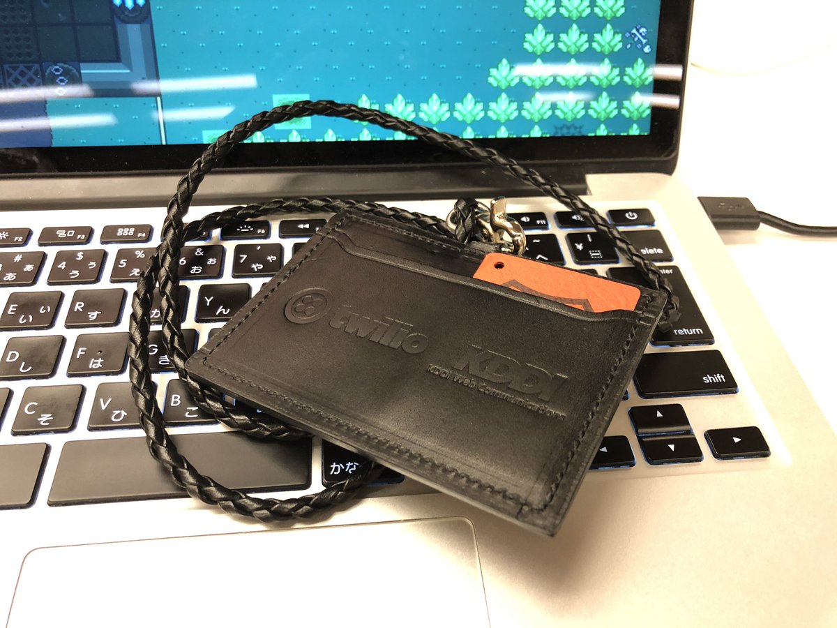 t_furusato's tweet image. いただきました！！
上質な本革のネームホルダー！
ありがとうございます！すごくうれしい！
#twilioforkwc
#twilio