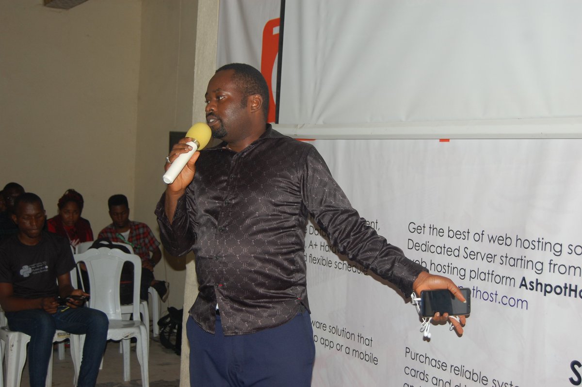 AbiaPython's tweet image. Most of what we do here in the #Python #Community is based on #love and #passion. My friend Arthur came all the way from Awka to be with us. He has started a python community in Anambra State. If you are in Anambra, hook up with him.
#AbiaMeetPy