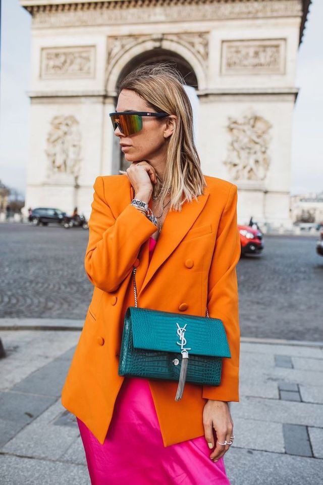 AlmaAlessandra's tweet image. #colorblocks in Paris 💗🧡