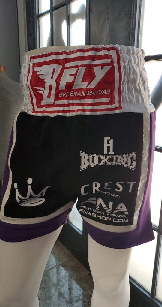 straight6ix's tweet photo. We worked hard for this shit. We up next. Thank you @b_fly301 #rgba #f1boxing #straight6ix shoutout to my team. https://t.co/dJrXD9Zeuz