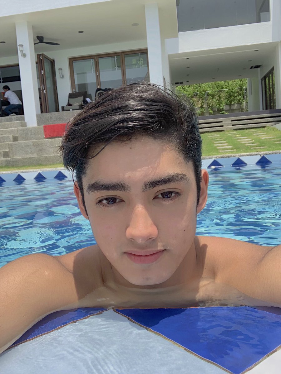 patrickquiroz_'s tweet photo. It’s been a while twitter ✌🏽 https://t.co/pQjwB2tme6
