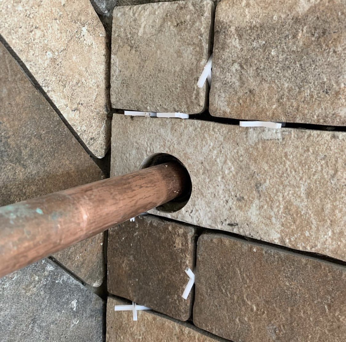 MarcristTools's tweet photo. Perfect Cut by @mtrainplumbing using the PG850 tile kit 👊

“Marcrist PG850 are the only tile drill bits you’ll ever need! Nice neat holes.”
#tilecut #tilecutting #tiler https://t.co/EssmCYhnV3