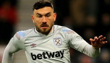 Happy birthday to West Ham star Robert Snodgrass  