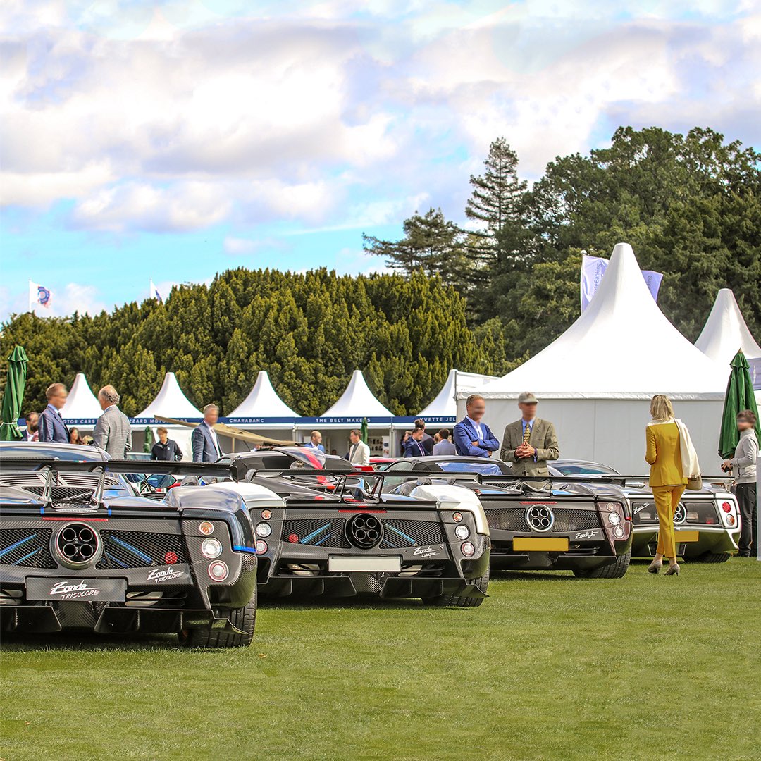 PaganiAuto's tweet photo. It's an honor to be part of the 2019 Salon Privé Concours d'Elégance with some of the most exclusive creatures from the Pagani Atelier in such a lovely location!
#pagani #modelloauto @SalonPriveUK @BlenheimPalace #SalonPrive2019 #BlenheimPalace #zonda20 https://t.co/FQc3MAamqw
