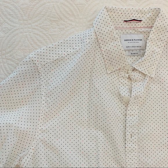 KarenPoshmark's tweet photo. So good I had to share! Check out all the items I'm loving on @Poshmarkapp #poshmark #fashion #style #shopmycloset #denimflower #underarmour #freepeople: https://t.co/yFTQl53tZA https://t.co/LjJ6PyH98b