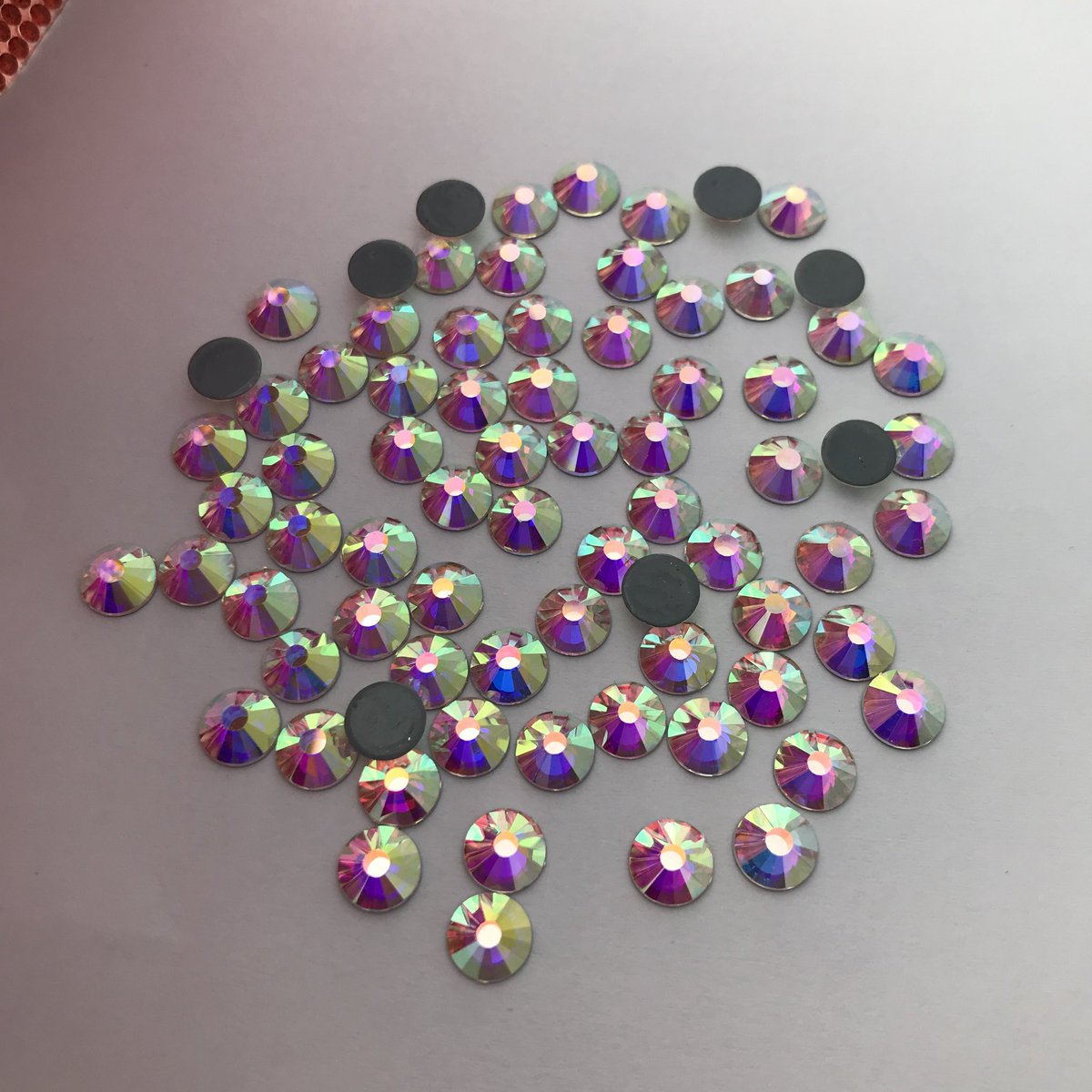 GarmentTrims's tweet photo. https://t.co/fyxq9EMzST isour website. Here is Wholesale flatback non hotfix rhinestone crystalAB https://t.co/pSEO3fzq3f