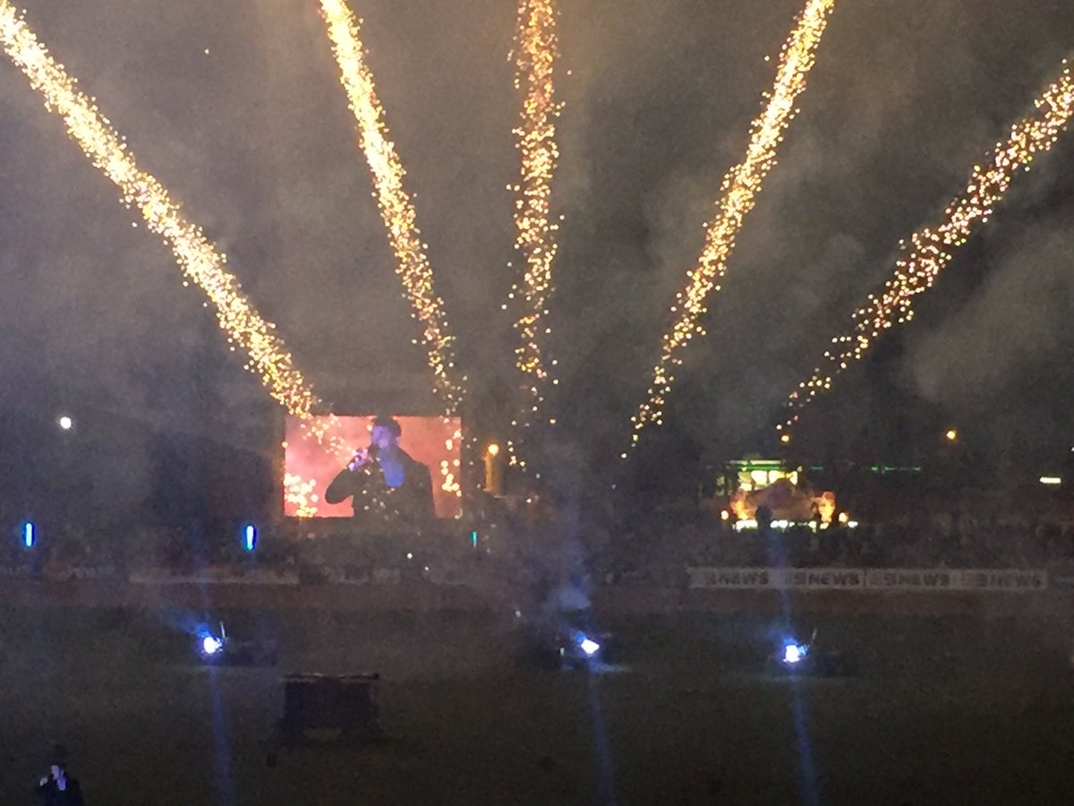 MatthewPantelis's tweet photo. The #NightShiftADL @adelaideshow gets underway at 7pm.
Looking forward to #TeamDMax, V8 utes, #FMXShowtime bikes, RAA Fireworks & more. https://t.co/mPkjeIkWcH