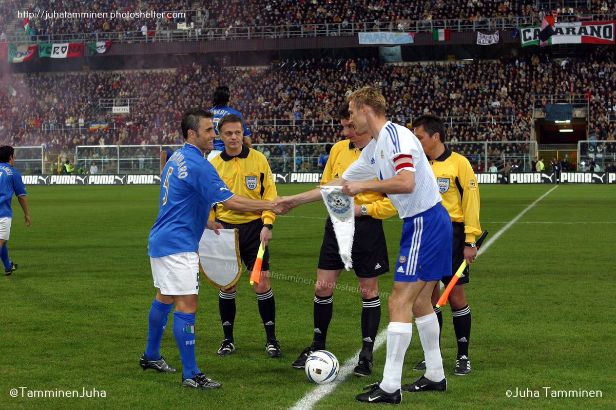 TamminenJuha's tweet photo. Italia v Finlandia, Palermo, 29.3.2003 #Huuhkajat #Azzurri #FINITA @MikaelForssell #FabioCannavaro #SamiHyypia #SimonePerrotta #GianlucaZambrotta #MikaNurmela #Palermo https://t.co/A69NRiw3Qk