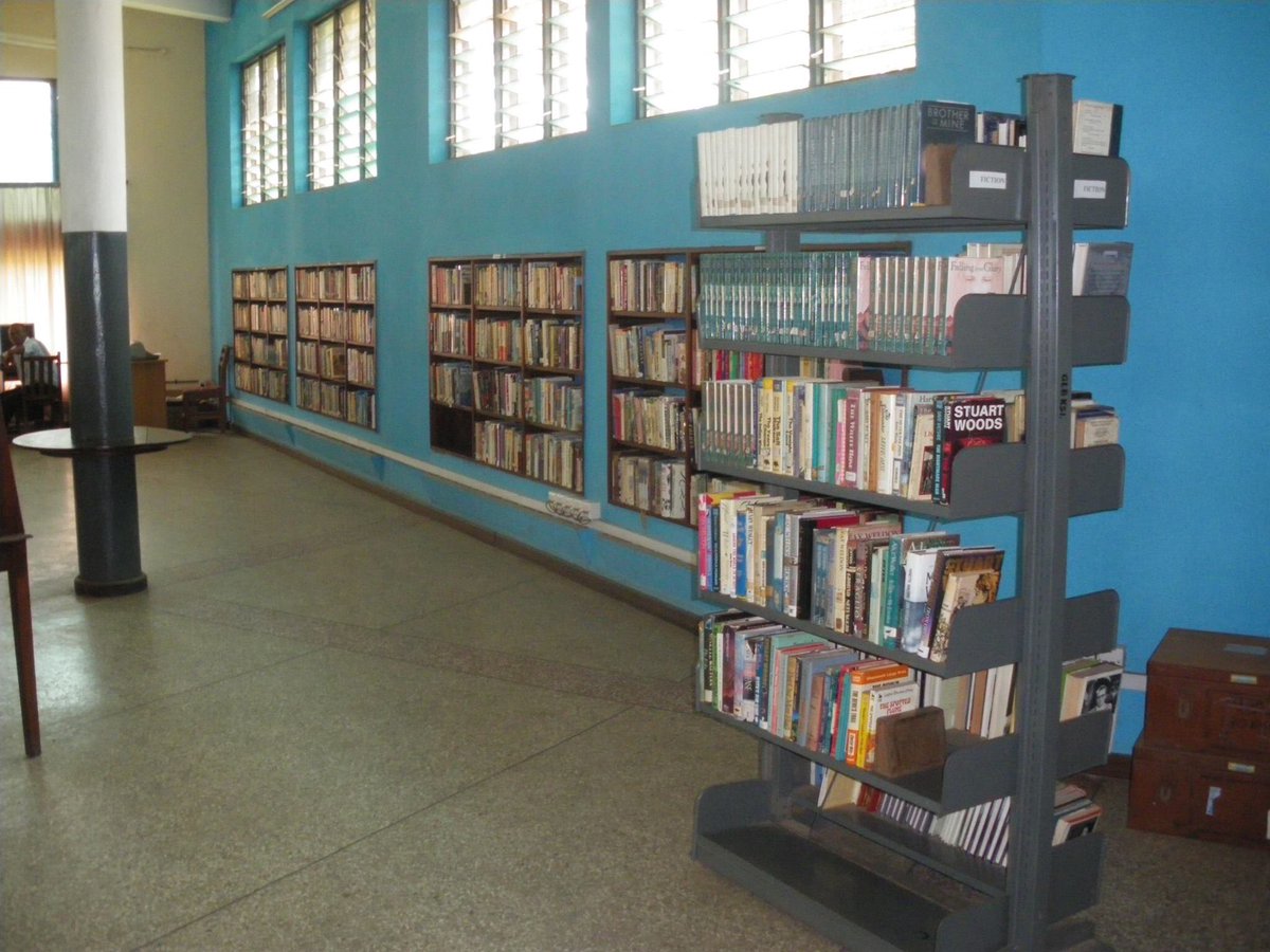 exploregh's tweet photo. RT ManhyiaPalace "As part of activities to mark International Literacy Day, Ashanti Library #Kumasi will host parents, students and teachers in the Read and Write for Change initiative by KumasiHubGSC featuring Ghanaian authors. #ReadWriteChange https://t.co/IcAbQyds2E" #exp…