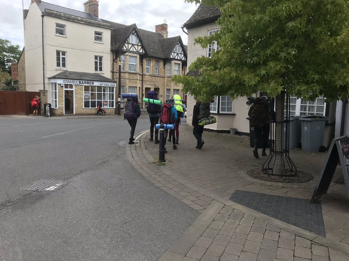2499ATC's tweet photo. And they’re off! https://t.co/3CVtTnI1NG