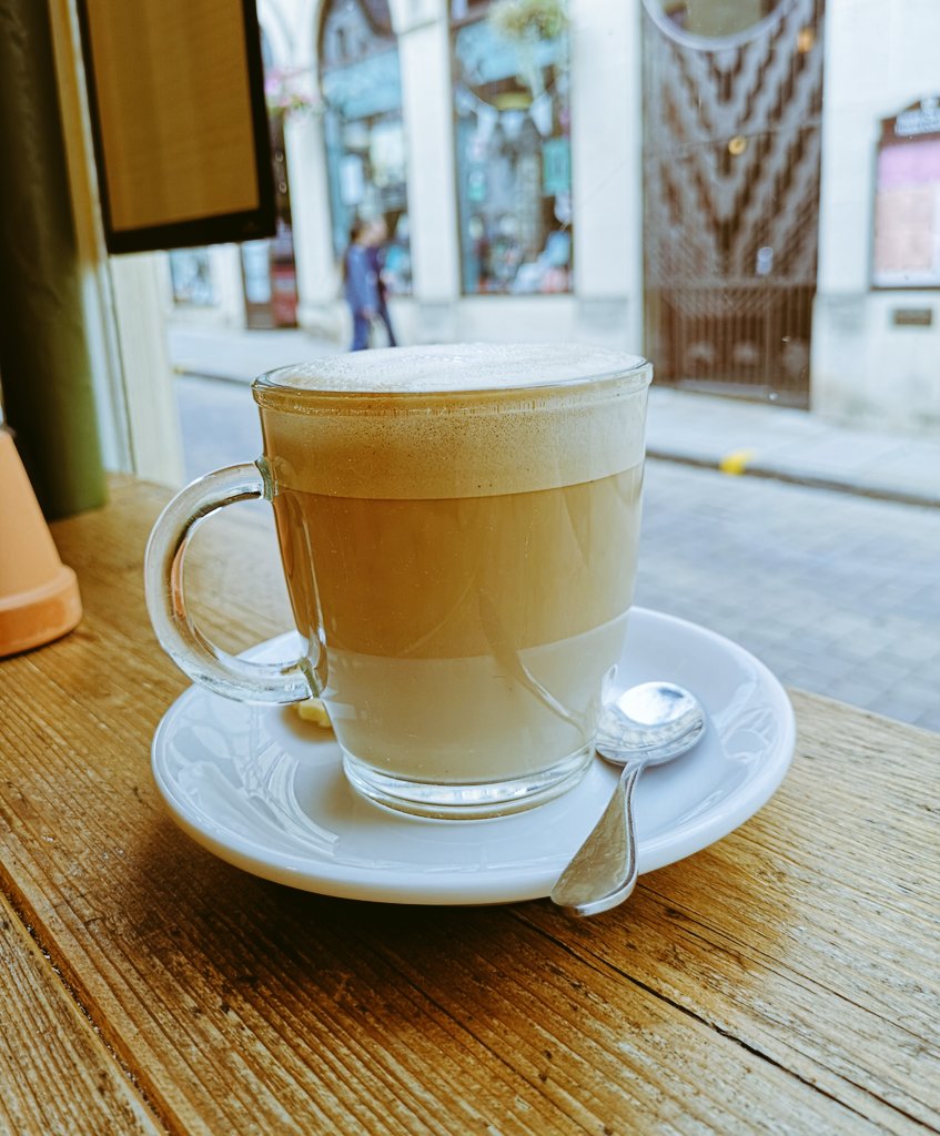 People watching in Ross-on-wye at the fantastic <a href="/Trufflesdeli/">Truffles Deli</a>.