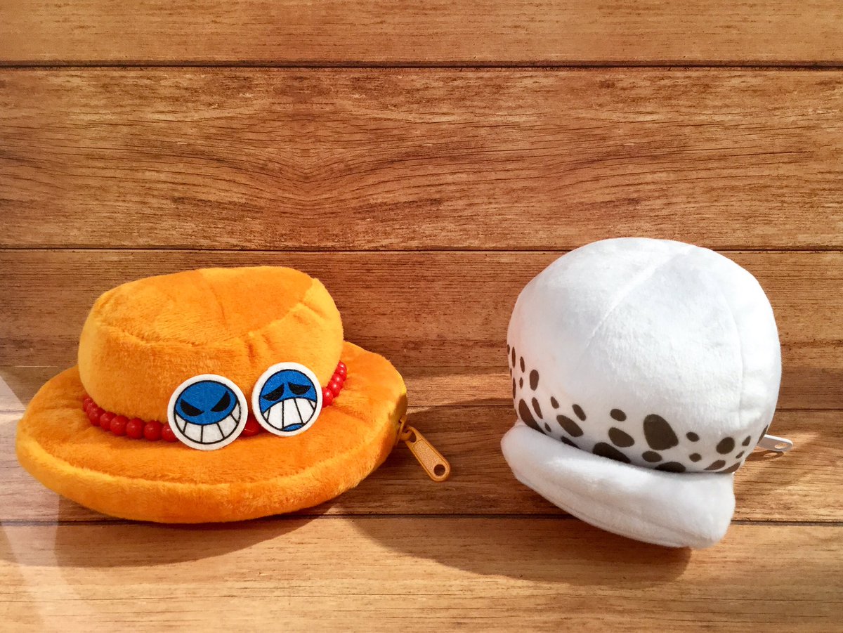 One Piece 麦わらストア福岡店 V Twitter オススメ商品 雑貨 帽子パスケース ルフィ チョッパー エース ロー 各1 800円 税 好評発売中 麦わらストア Onepiece T Co Pvti85ndsi Twitter