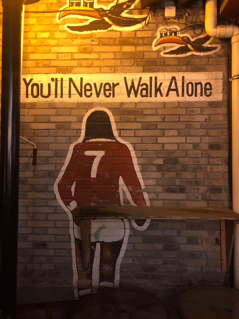 ncfcguy61's tweet image. As seen in new bar in Ningbo, China. Spot the deliberate mistake...#LiverpoolFC #MUFC