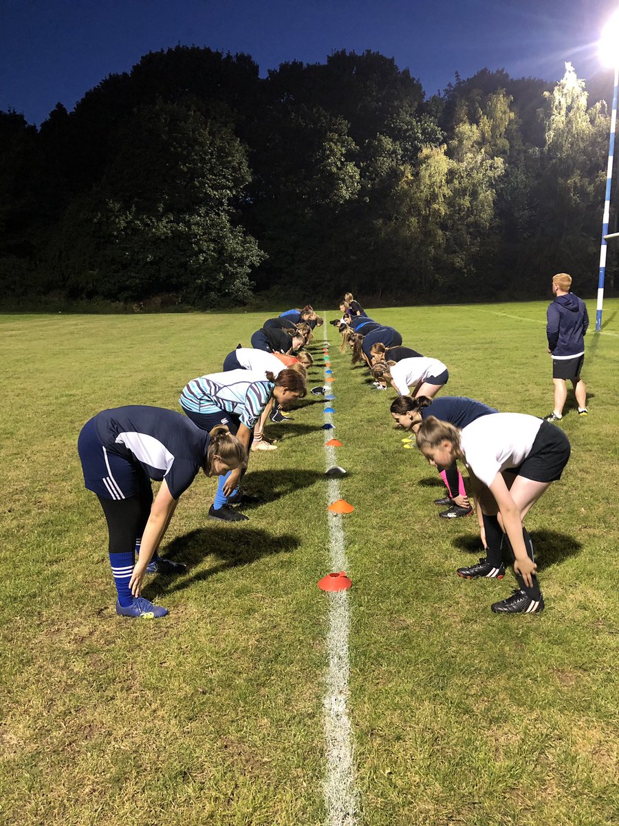 MRUFCGirls's tweet photo. 25 girls from #MRUFCUnder15s at Friday night training. Looking good for our 1st game of the season @newarkrufc  #ReadySteadyGo #GirlsRugby #RugbyFamily https://t.co/w9IQNYIqlk