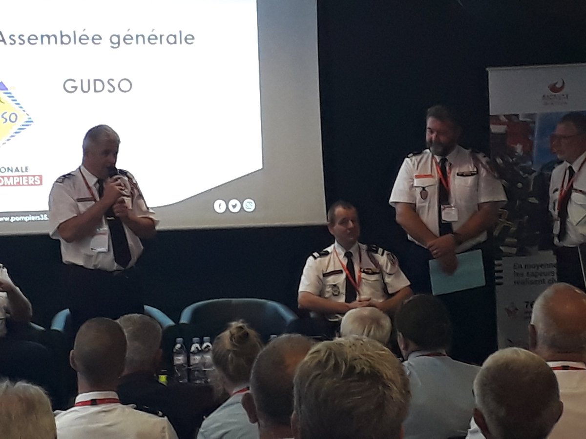 AlexisPaquereau's tweet photo. Élection de Patrick Blanchet, président de l'union du Calvados comme nouveau président de l'union régionale des sapeurs-#pompiers de l'Ouest. Bravo à lui et merci à Philippe Asseline, ancien président pour son investissement. https://t.co/C22Uytqgqz
