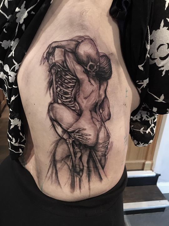 13Platform's tweet photo. #tattoo #tattoos #ink Rib piece by Dan https://t.co/hRqJdoUwBG