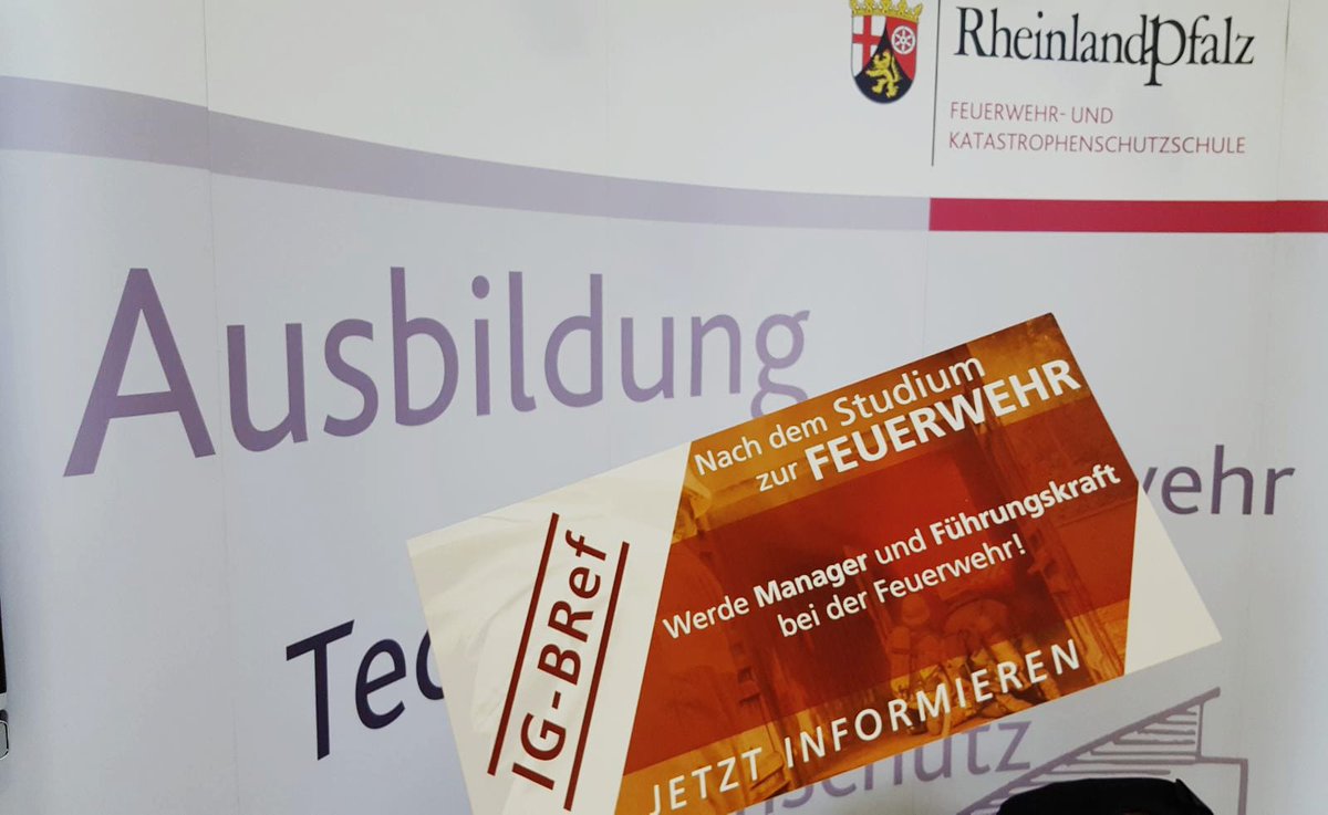 LFKA_RLP's tweet photo. Lust auf #feuerwehr und #katastrophenschutz ? Jetzt über die Laufbahnausbildung informieren.
#igbref #gfeuD #lfks #einstiegsamt https://t.co/vmN97y5AOG
