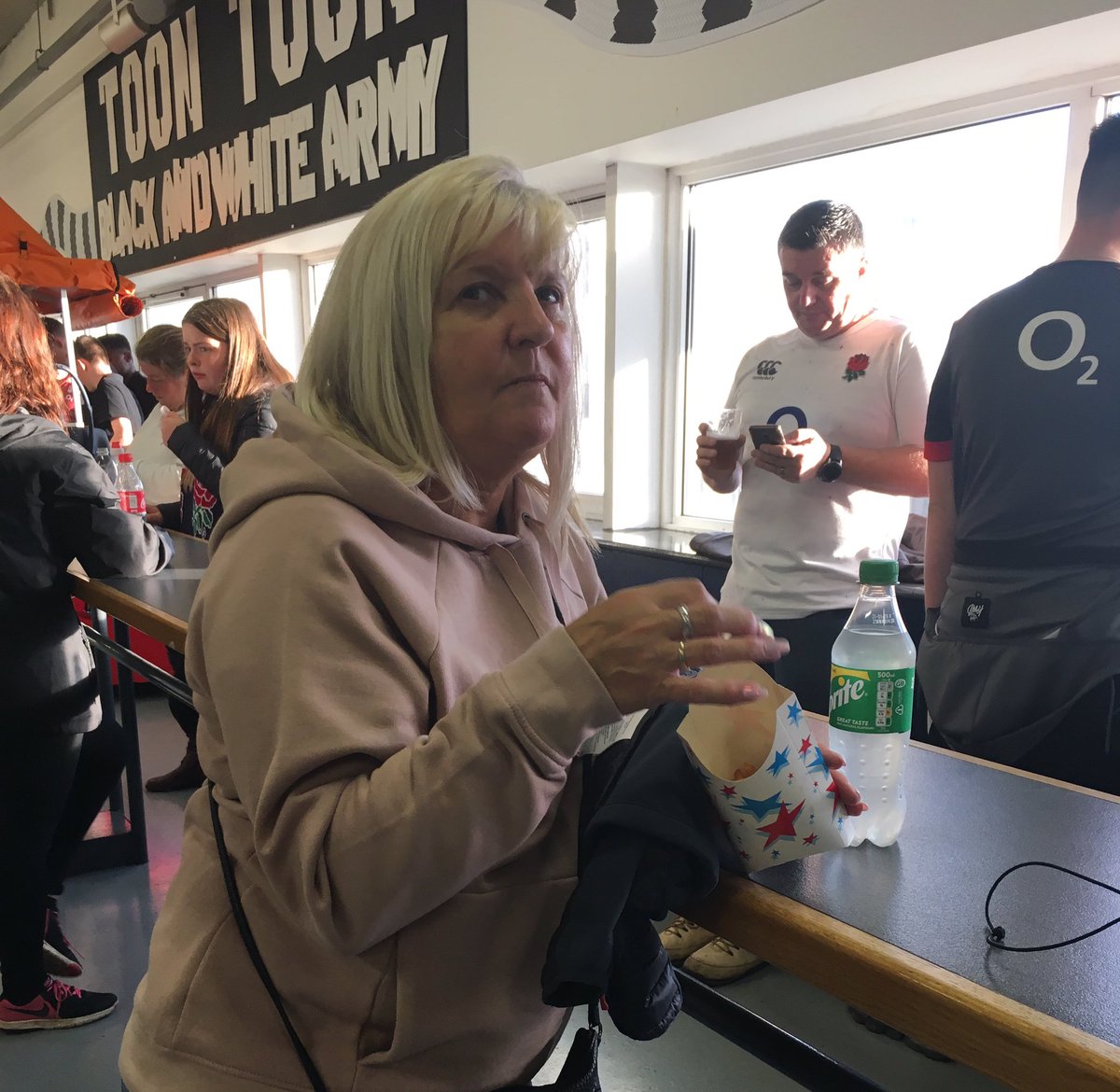 Another fantastic night of rugby at <a href="/StJamesParkNE1/">St. James' Park</a> for <a href="/EnglandRugby/">England Rugby</a> <a href="/Federugby/">Italrugby</a> #ENGvITA even if we were up in the gods, what a view of the city and the action 🏉