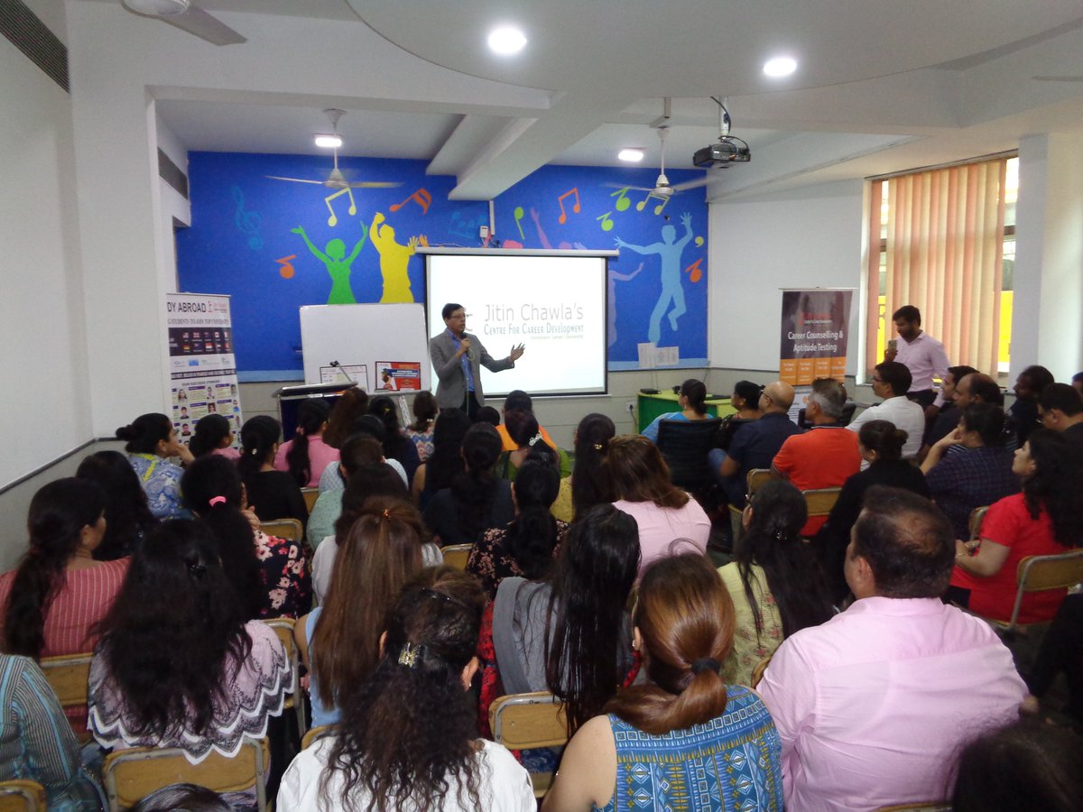 Maxfortrohini's tweet photo. Orientation Programme on career counseling was organised by the school, which was attended by parents of students of Class X. The highlight of the day was to equip parents with information about various career choices gaining popularity in the society today. https://t.co/mWmoF5fW17
