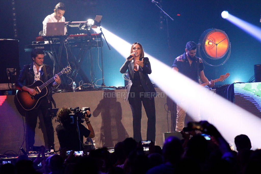 TheCinC's tweet photo. Todas las fotos de @Cadena_Dial #ViveDial #AlgoQueNosUne @WiZinkCenter #indiamartinez #blascanto
https://t.co/p4tfZ4xrNa
#Podeis compartir sin problemas_roberto_fierro# https://t.co/5O9wKmG7wP