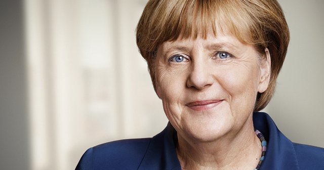 DieMDNews's tweet photo. Kanzlerin Merkel: Bauhaus ist bis heute Vorbild.

https://t.co/pHCy8vj0ld https://t.co/XxZrJLqMlZ