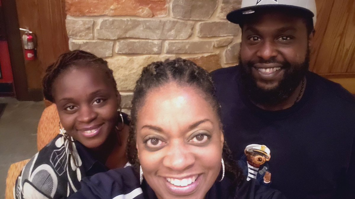 LaTanyaSothern's tweet photo. It was great to end my first week of my first year with my PrinciPALs David Brown and Trena Wilson, sharing the journey from our #APIPCohort3 days to today and beyond! Great things are happening at @SHLElementary @Hillcrest_H_ES and @ExcelAcademyPCS ! https://t.co/Dj3WmCzKcd
