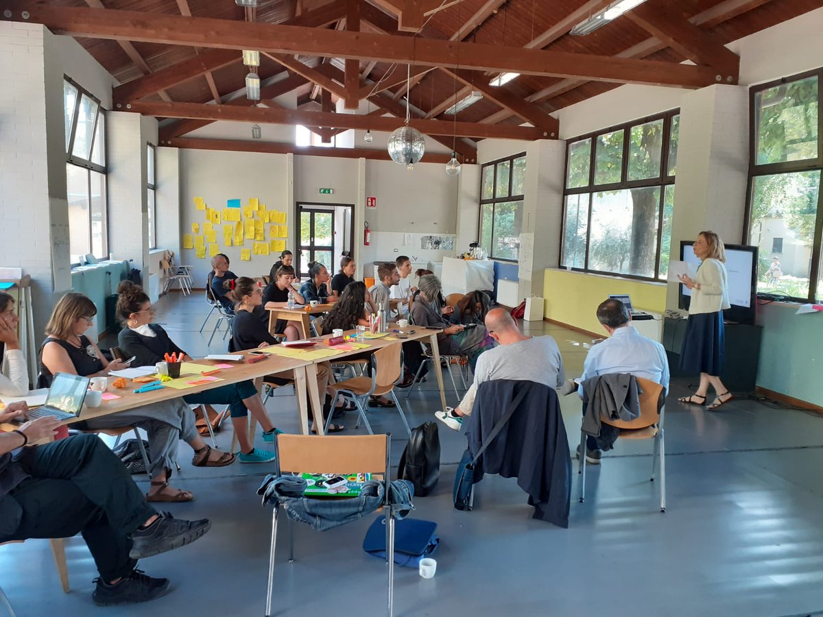 LabGov's tweet photo. Terza sessione del #CommonsLab al @CAOSCentroArti #Terni: "le città come fonte di produzione del diritto anche attraverso l’interazione con le comunità locali." prof.ssa #AnnalisaGiusti - @UniperugiaNews https://t.co/SMFtJiw61Z