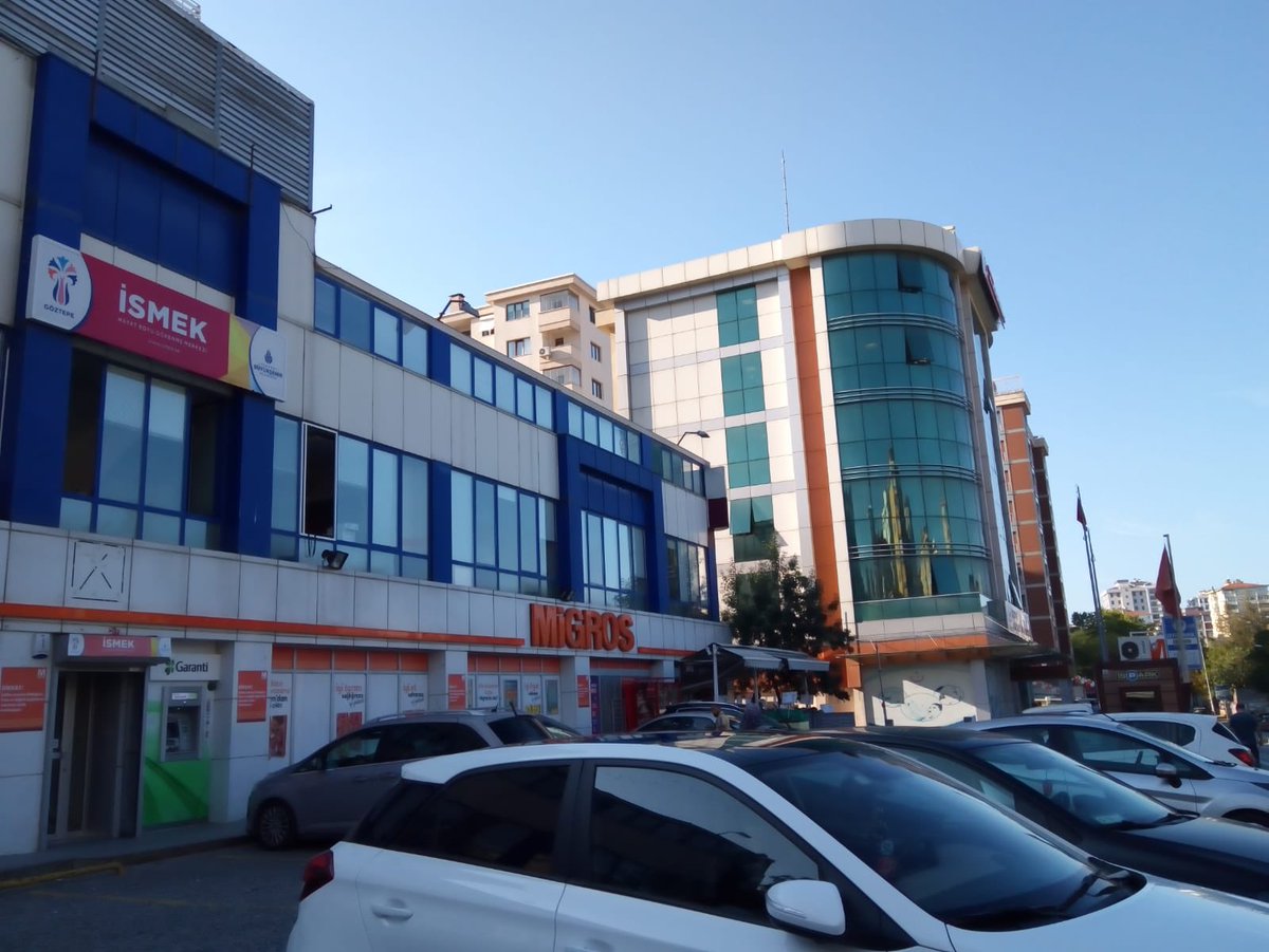 Kenan Kiran On Twitter Ismek Merkezlerine Binalari Yetersiz Ve Deprem Riski Yuksek Oldugu Iddiasiyla Kilit Vuruldu Ancak Kapatilan Kurs Merkezlerinin Bulundugu Binalarin Altinda Buyuk Marketler Veya Noterler Faaliyet Gosteriyor Kadikoy Goztepe