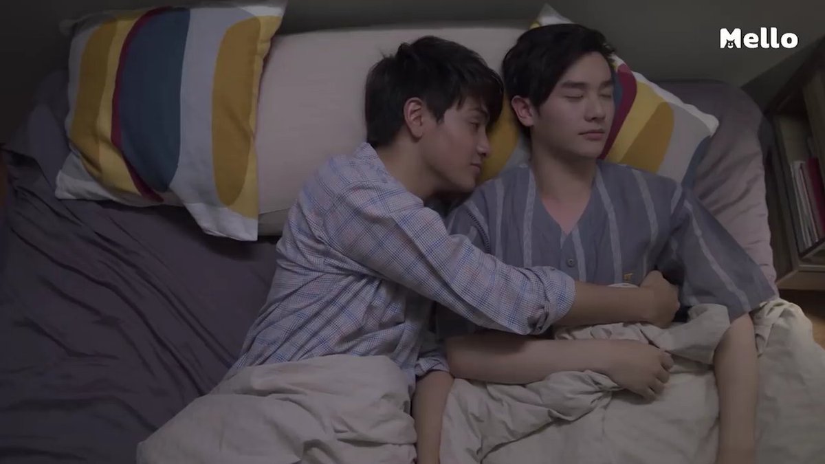 nesstoy24's tweet photo. Love is not about gender. It's about how comfortable you are with the person. 💕
#MingKit #2moons2ep9 https://t.co/tNBSnbIWXf