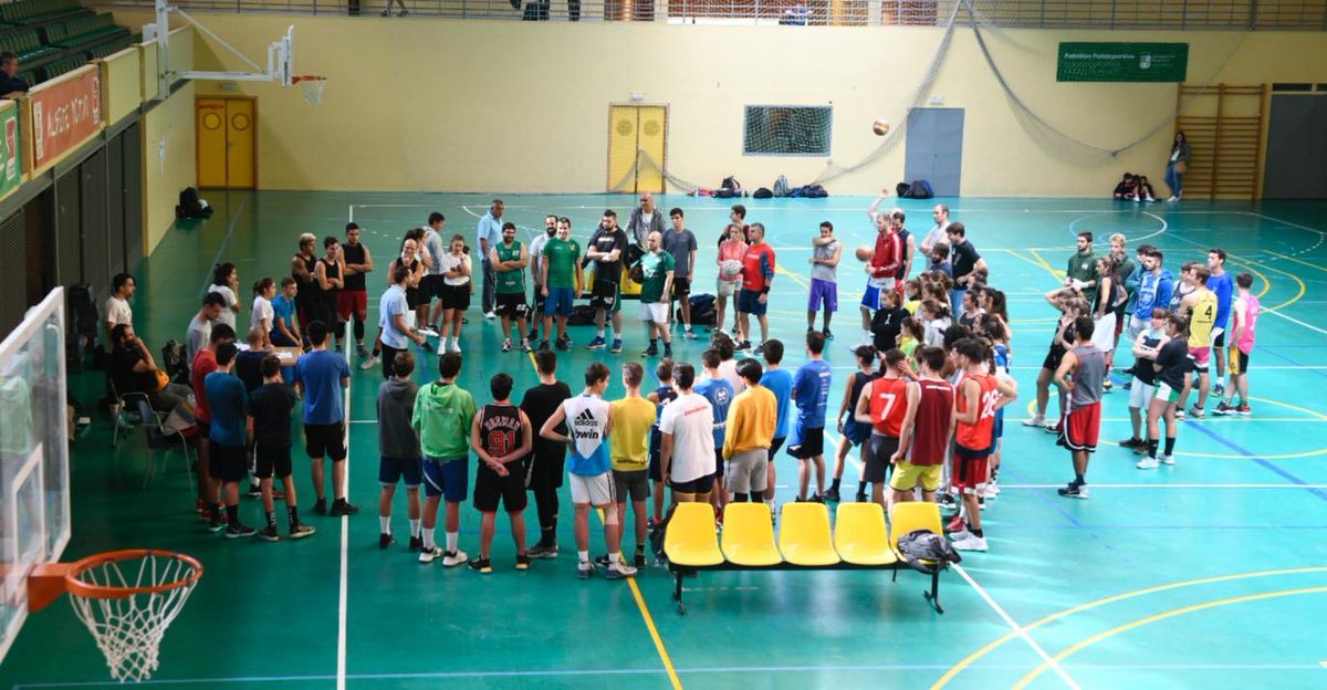 Aytodealgete's tweet photo. 🏆🏀 Se está celebrando el Torneo de Baloncesto 3x3 Fiestas de Algete 2019

👨👩 Organiza ADVA Baloncesto Algete

📆 Sábado 7 de septiembre

🕙 De 10:00 a 14:30 horas

📍 Polideportivo Duque de Algete

#FiestasAlgete2019

https://t.co/rGnFR5o5ll https://t.co/KGTnuMQcZr