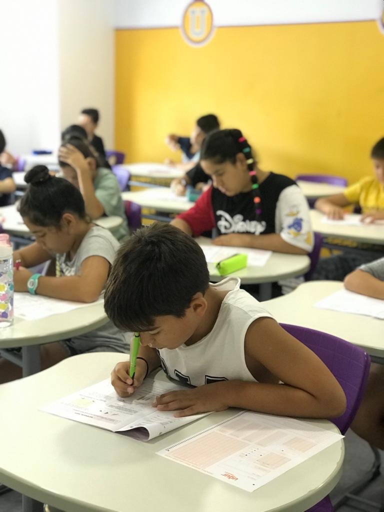 UOCalli's tweet photo. 2019-2020 Eğitim Öğretim Dönemimiz; 5.,6.,7.,8.,9.,10.,11. ve 12. Sınıf öğrencilerimizin sınavları ile başladı.
Tüm öğrencilerimize başarılar dileriz.🏆
#UğurluOlmak #EğitimdeUğur #UğurdaEğitim https://t.co/1cmPZnsnX3