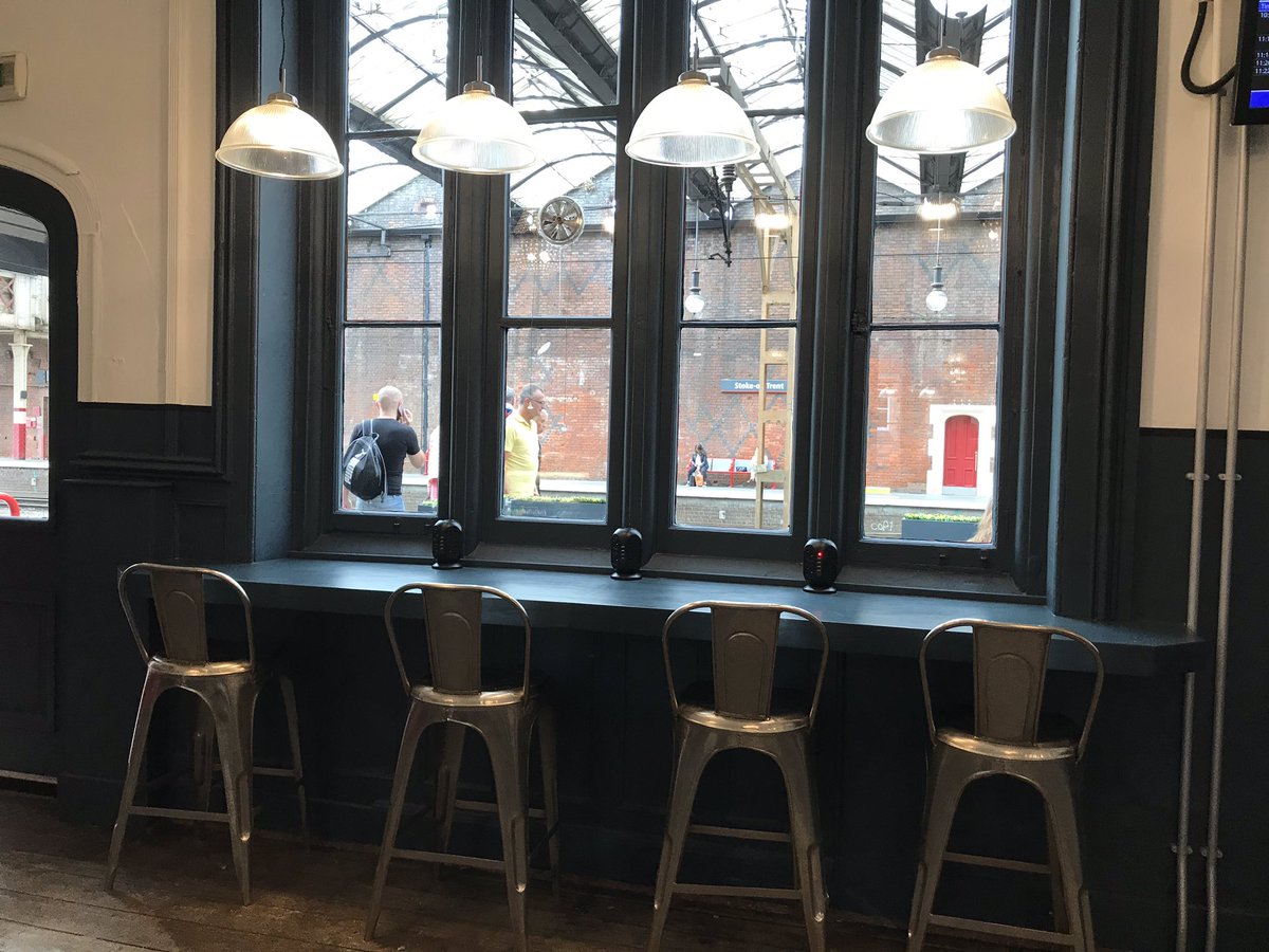 Well the new coffee shop at Stoke rail station is a stunner. Complete with charging stations and gobsmacking ceramic art by local genius <a href="/PhilipHardaker1/">Philip Hardaker</a>. Inspired. #LoveStoke <a href="/VisitStoke/">Visit Stoke</a> <a href="/SOTCulture/">SOTCulture</a> <a href="/GourmetCBandK/">Gourmet Coffee Bar</a>