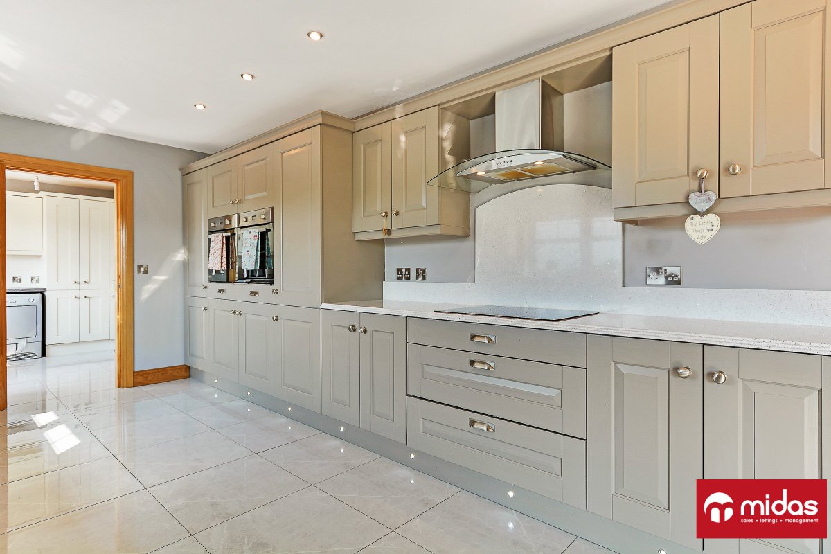 Midas Estate Agents tweet media