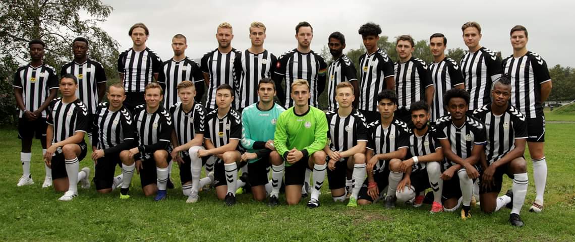 Sagene Fotball (@sagenefotball) on Twitter photo #Sagene200 - Tirsdag tar vi i mot <a href="/MS_fotballAlag/">Manglerud Star A-lag</a> til nøkkeloppgjør i kampen om opprykk! Ta turen, vi mønstrer og lover full fotballfest. Målet er 200 tilskuere! #SageneIF #Stjerneristriper #ViErSagene ⚽️🙌🏻📈🏆
facebook.com/events/5980225… #Sagene200 - Tirsdag tar vi i mot <a href="/MS_fotballAlag/">Manglerud Star A-lag</a> til nøkkeloppgjør i kampen om opprykk! Ta turen, vi mønstrer og lover full fotballfest. Målet er 200 tilskuere! #SageneIF #Stjerneristriper #ViErSagene ⚽️🙌🏻📈🏆
facebook.com/events/5980225…