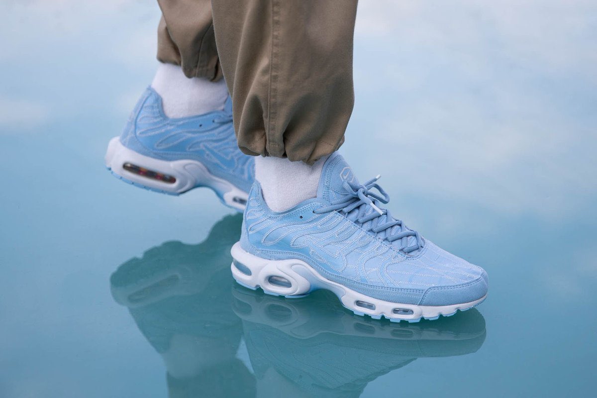 air max plus deconstructed blue