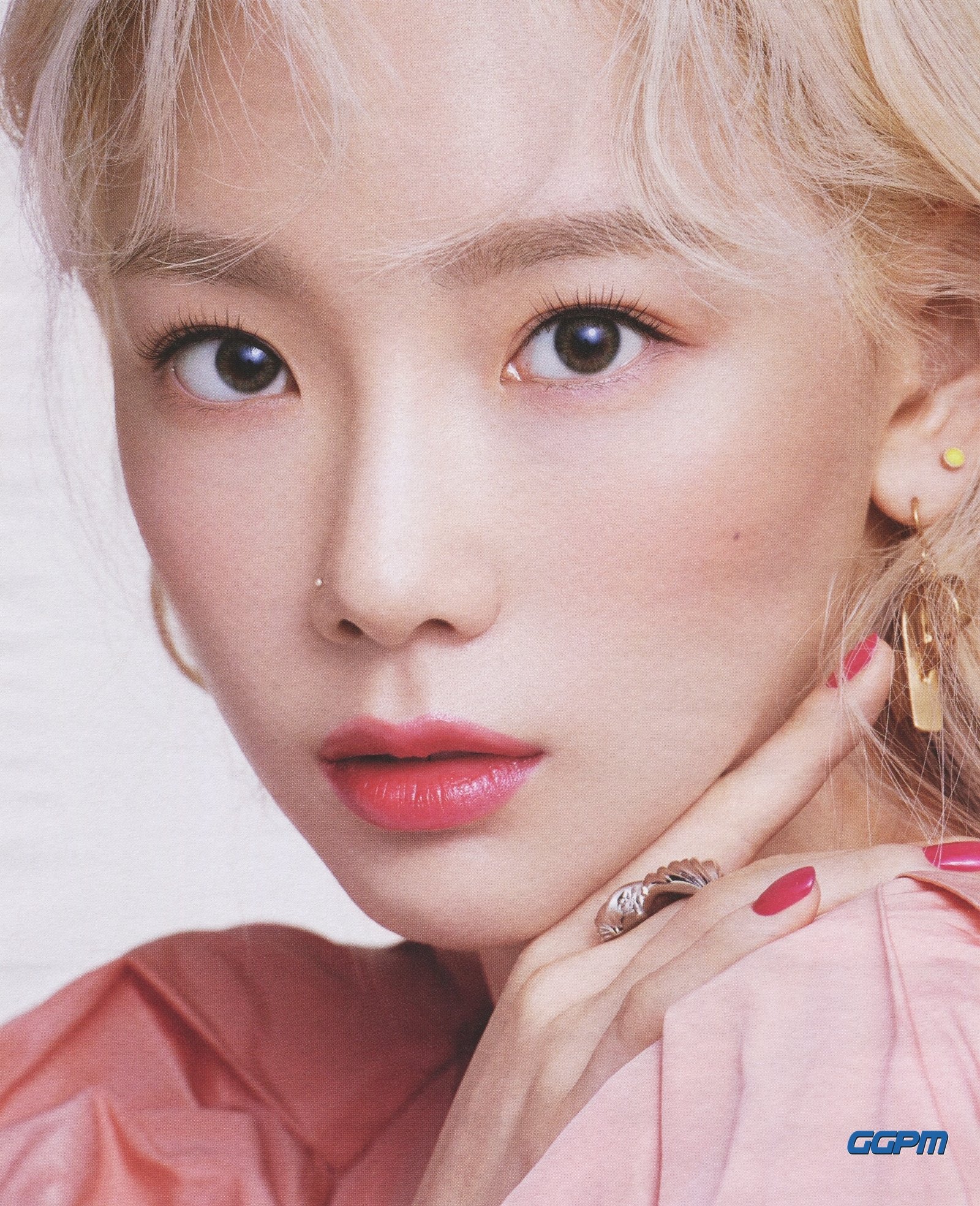 Taeyeon High Cut Vol.247 (September 2019) with interview translation ...