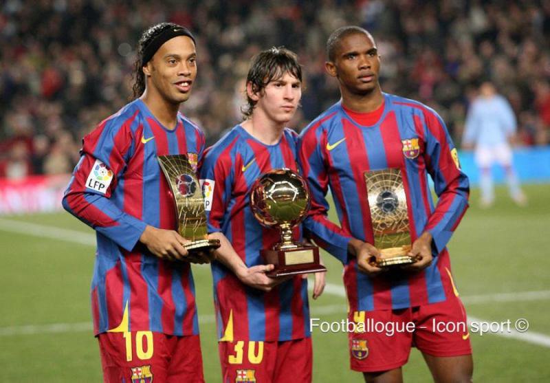AfriqueTweet's tweet photo. Samuel Eto'o @setoo9 actuellement de passage à #Kinshasa en #RDC annonce sa RETRAITE
Champion camerounais 🇨🇲 38 ans, brillante carrière #Douala --> #barcelone --> #InterMilan --> #Chelsea --> #Qatar
🔸3 Ligue des Champions
🔸118 sélections 56 buts CAN 2000 et 2002 #JO2000 https://t.co/ZDNKokRC6A