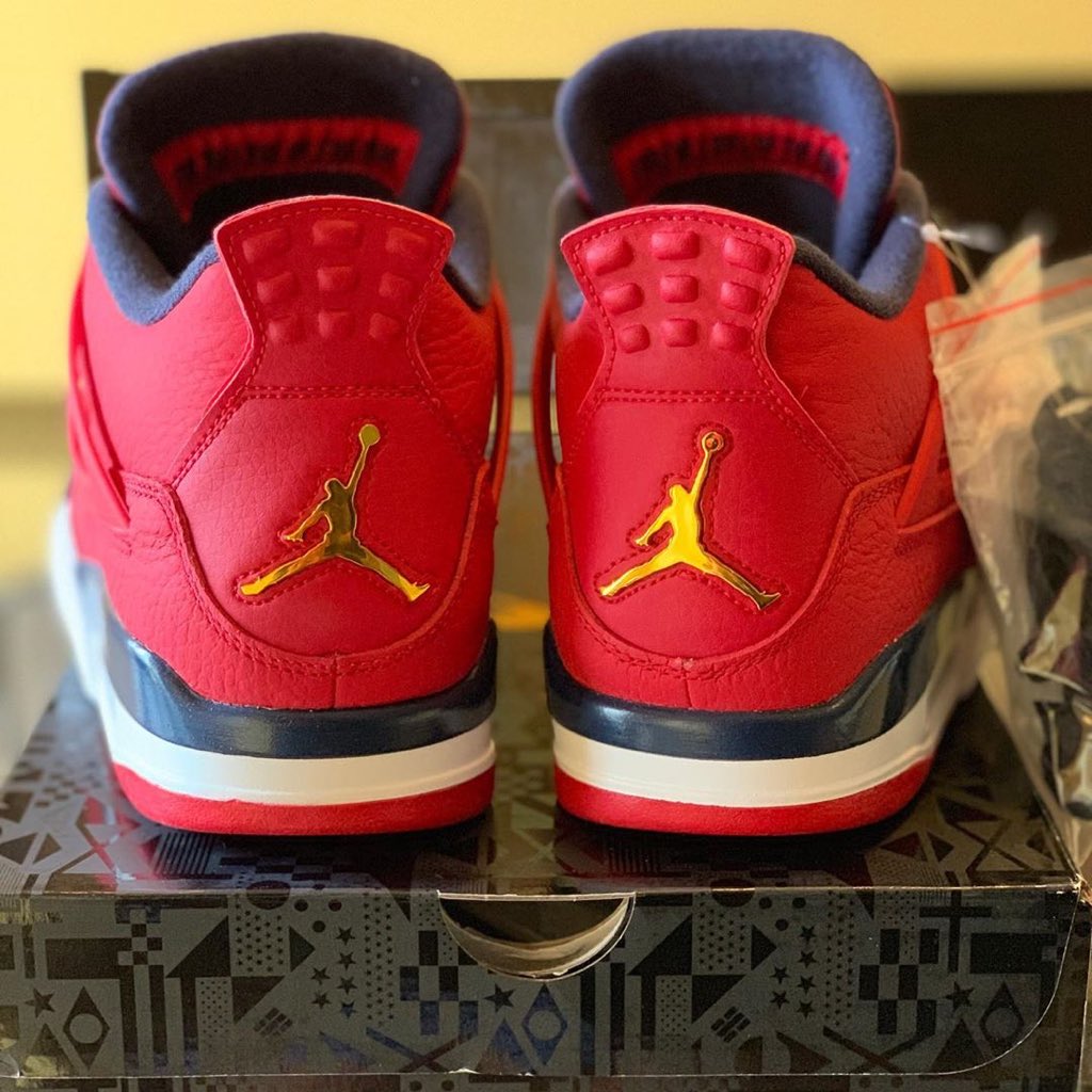 ShopTrife's tweet photo. FIBA Fours
Jordan brand honors the 2019 FIBA Basketball World Cup with a pair of Air Jordan 4s. Released today for $200 USD this pair sports Gym Red leather upper, navy blue midsole, liner, and eyelets, completed with a white midsole. 
Get yours now! https://t.co/vgyNK5rRNL