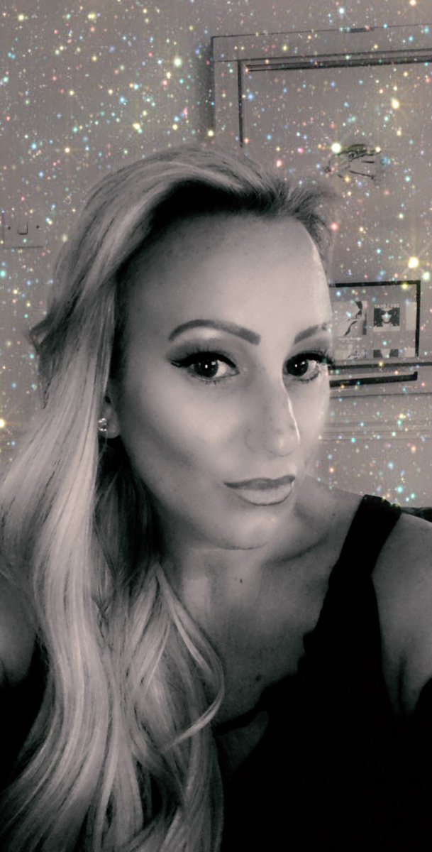 dimplesnick's tweet image. No one is going to dull my sparkle ✨