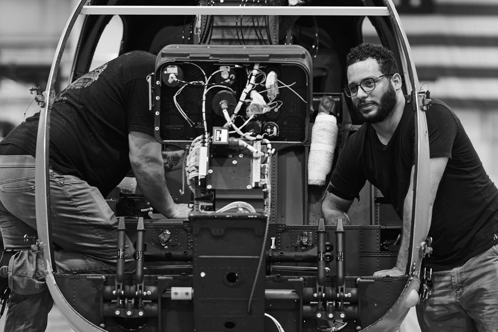 MDHelicopters's tweet photo. It takes a #team of experienced artists to build a masterpiece like the #MDHelicopter. Each skilled #maker has a part in giving our aircraft the #giftofflight.
#wearemakers #AmericanMade https://t.co/aY3i1Icdsv