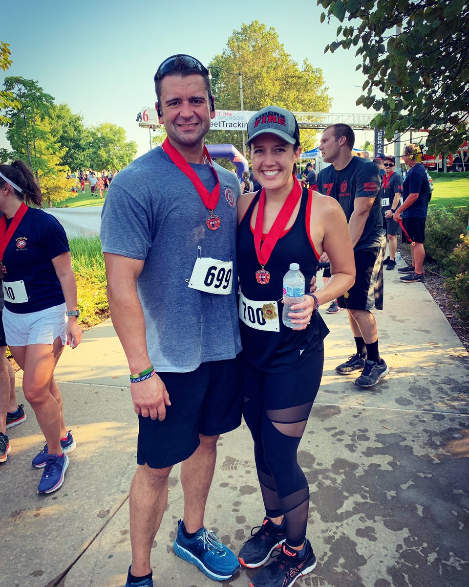 emilyrsutton's tweet photo. #ProjectLife5K 🏃🏿‍♀️ 🏃by @OKCFD raises money for free smoke detectors 🚒🔥 I had the honor of singing the National Anthem 🇺🇸 and then ran WAY faster than I thought I would! First place in my age group at 24:12 with a pace of 7:48! Not bad for not training! Thanks to the volunteers! https://t.co/Y4QTx9askA
